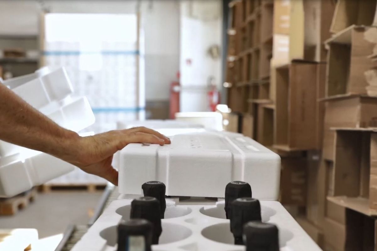 Settore-food-&-beverage-inscatolamento-vino packaging-vino